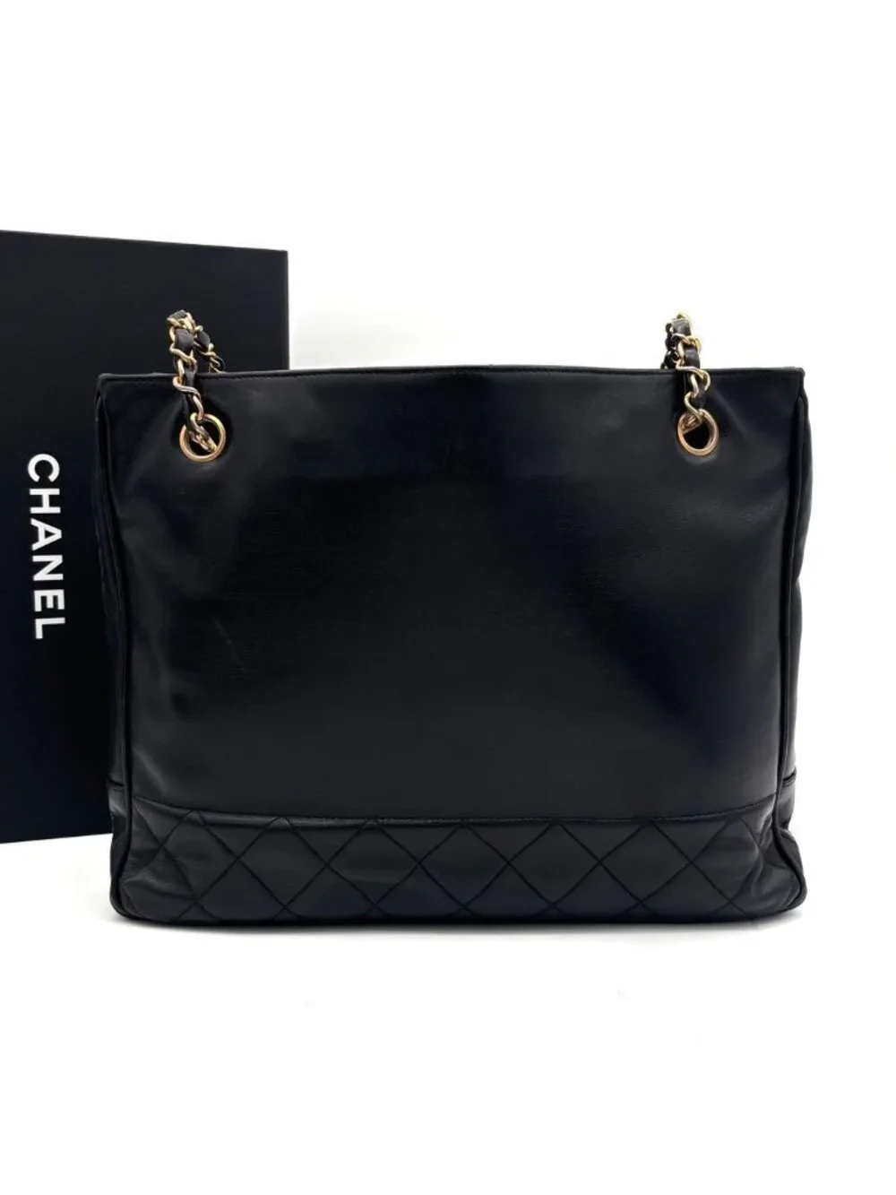 Chanel Quilted Lambskin Chain Shoulder Bag Black Gold